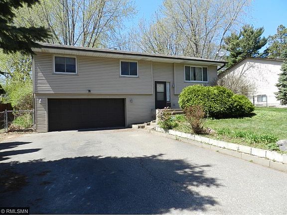 2nd image of 2117 Bradley St