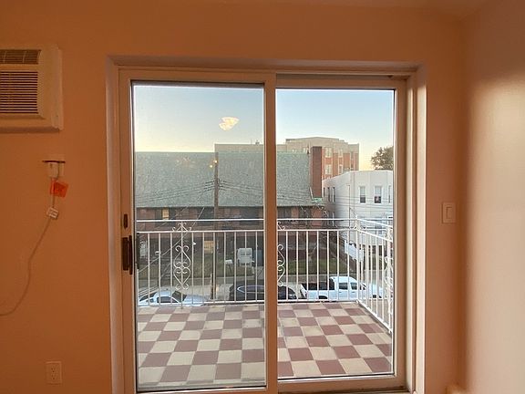 4th image of 30-95 47th St #2