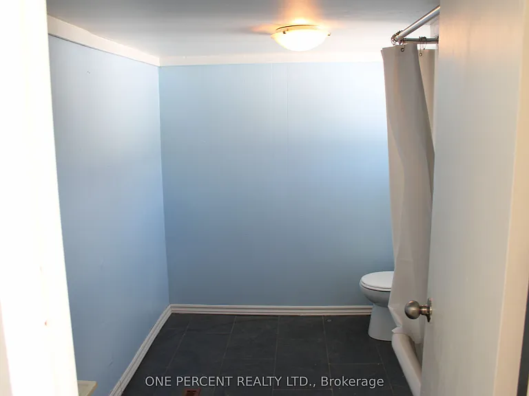 80 Poplar Ave #B — Photo 6