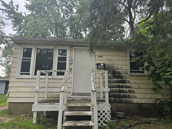 2414 W Malone Ave
