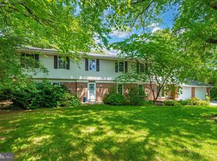 28313 Honeysuckle Dr, Damascus, MD 20872