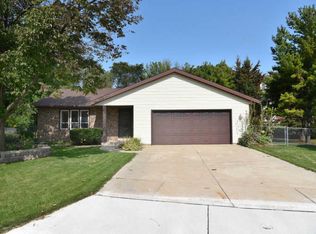 1324 Southtowne Ct, South Milwaukee, WI 53172