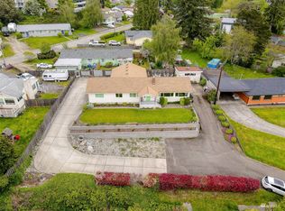 996 Chestnut St, Bremerton, WA 98310