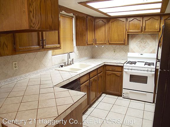 5th image of 1524 Cezanne Cir