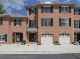 1032 Draketail Ln, Virginia Beach, VA 23451