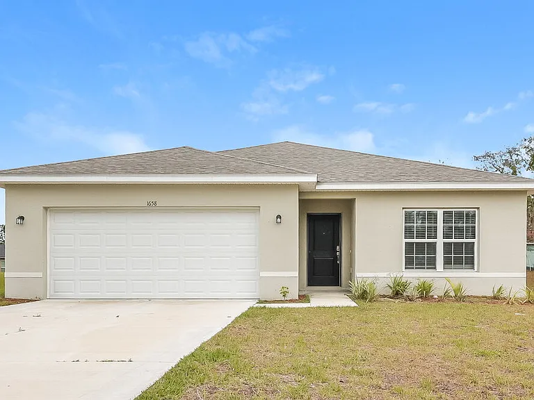 1658 Redfin Dr — Photo 1