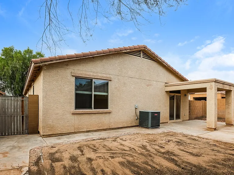 7333 W Saint Catherine Ave — Photo 16