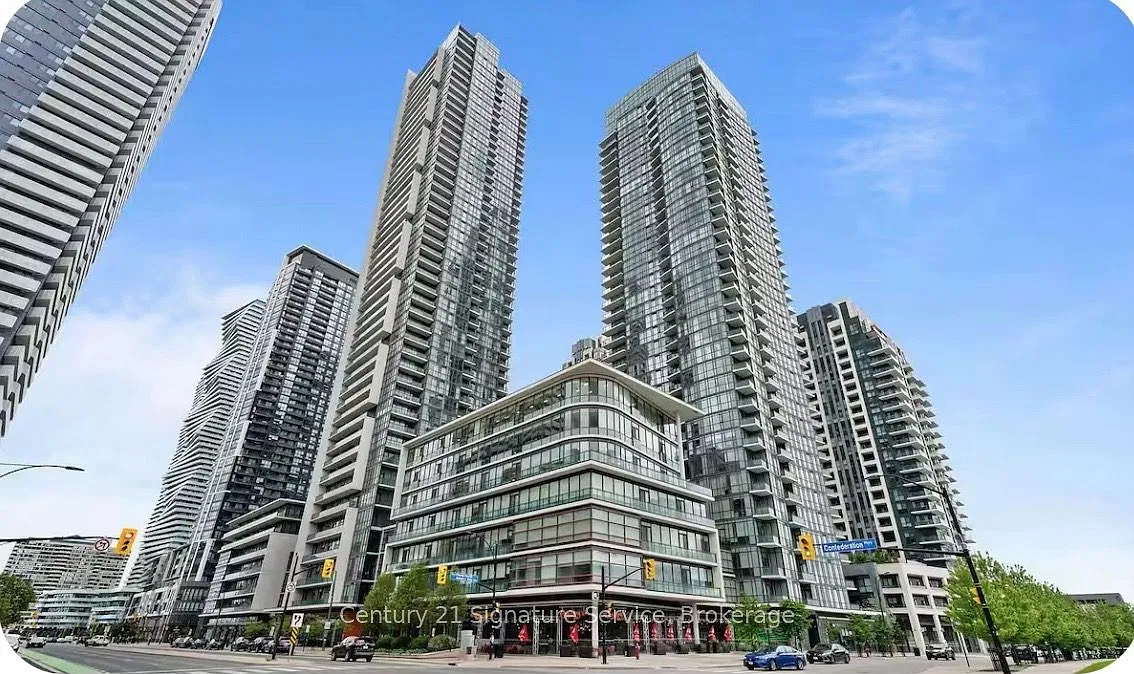 2 bed, $2,350 — Photo 1