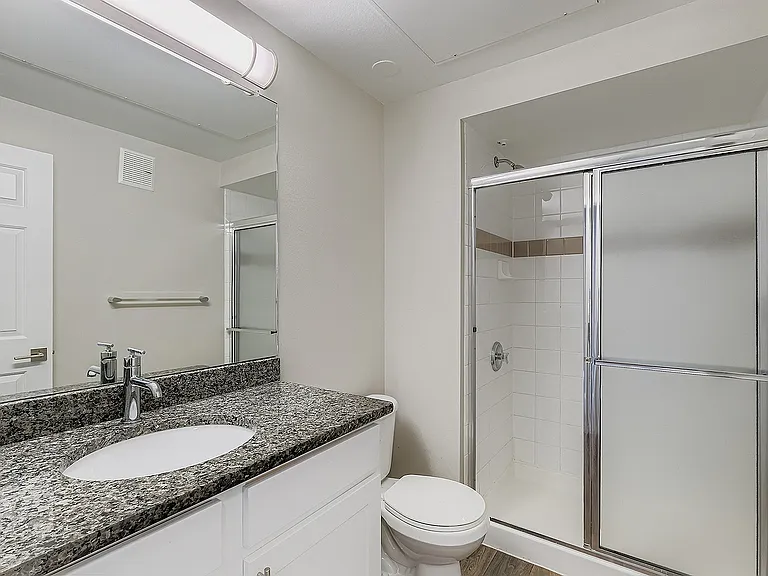 13607 Ashbrook Hts #204 Summer Sky - Print Quality - 006 - 08 Primary Bathroom