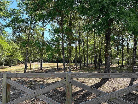 4th image of Xx Metcalf Rd