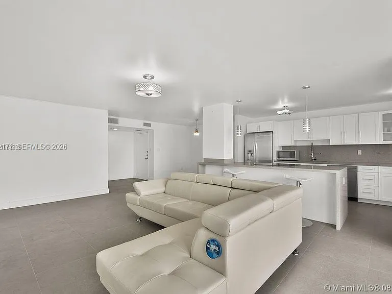 18041 Biscayne Blvd #801 — Photo 4