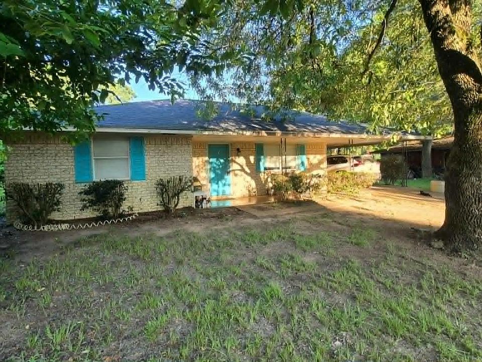 1st image of 620 Sandy Ln
