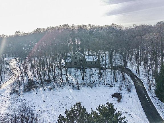 2nd image of 4593 Beaver Dam ROAD