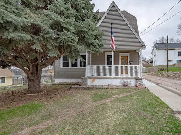 1112 26th St, Sioux City, IA 51104