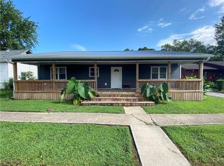 118 S 3rd St SW, Clay City, IL 62824