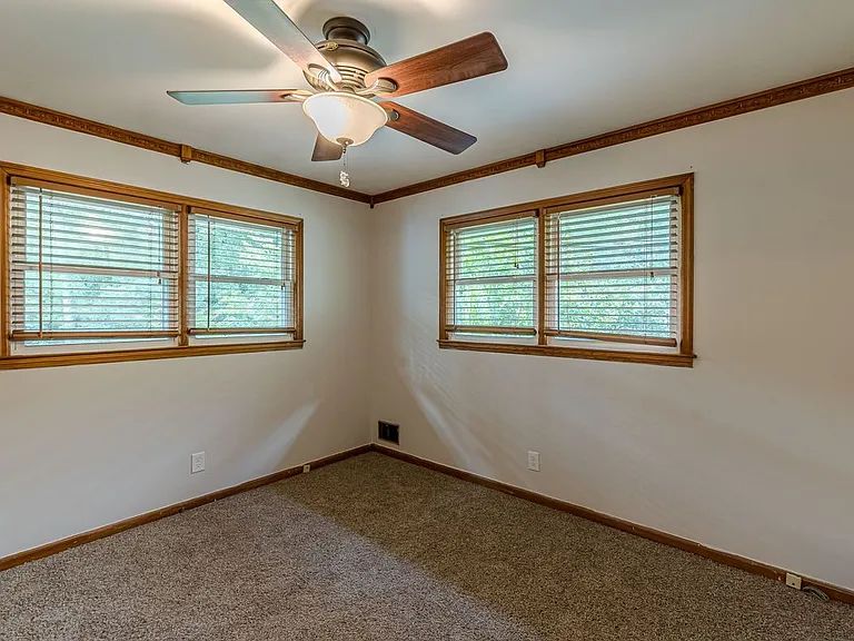 3920 Cliftondale Pl — Photo 30