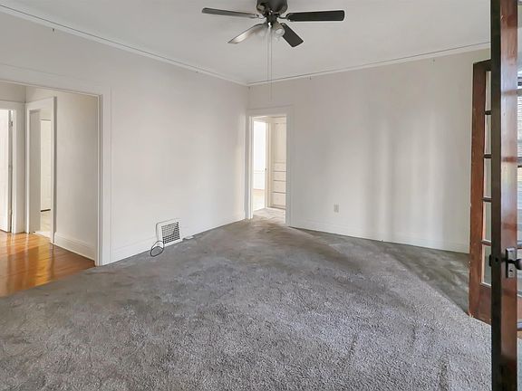 4th image of 1019 N Farmington Rd