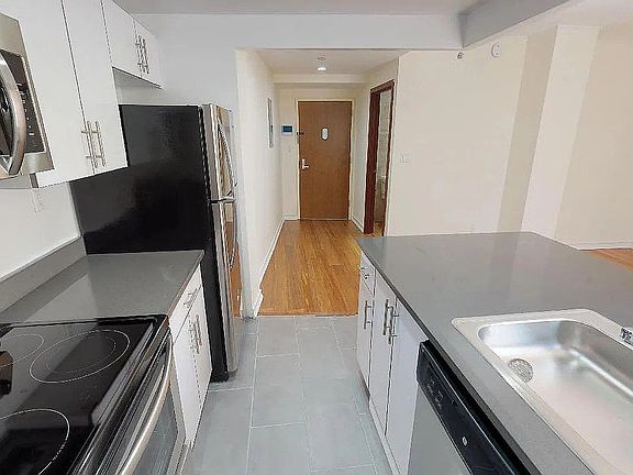 3rd image of 82-76 116th St #302