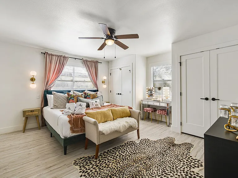 Pecan Creek Dr — Photo 19