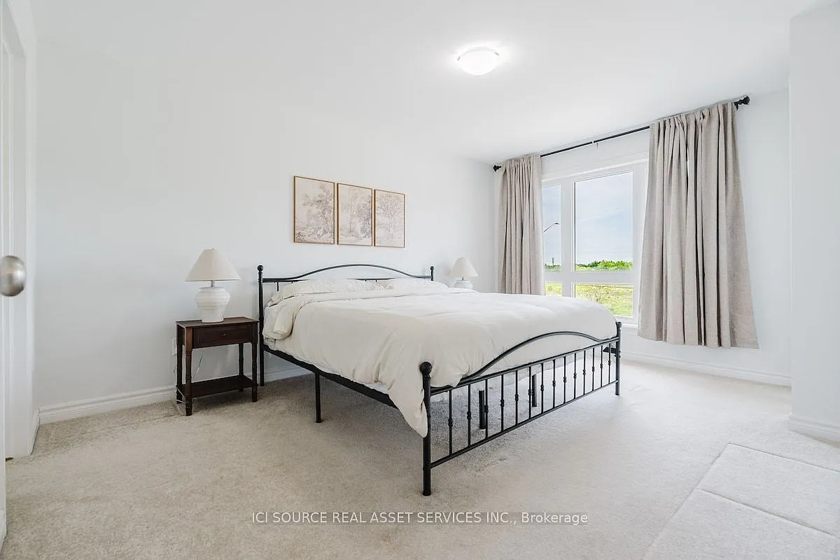 3 bed, $4,300 — Photo 3