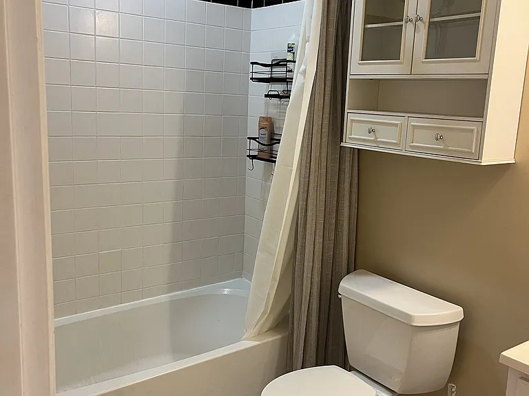 Second floor full bathroom