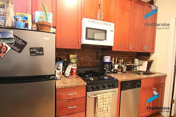 Rented by FirstService Realty (legacy) | media 22