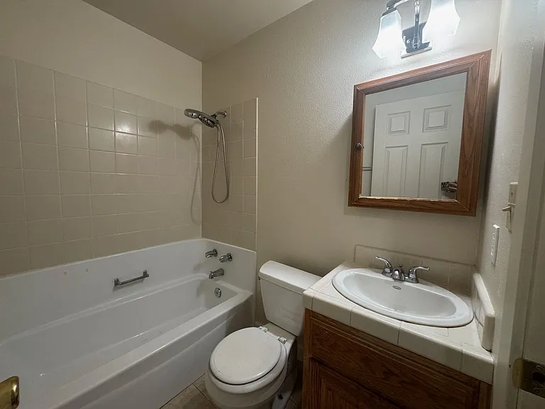 9457 Bravo Way — Photo 4