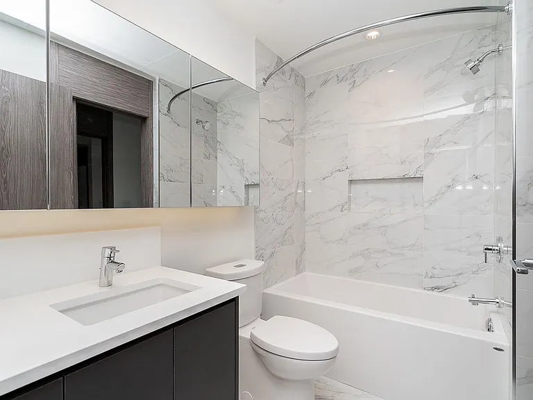 10750 135a St #4205 — Photo 19