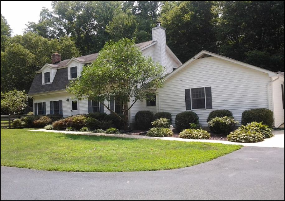 1st image of 2211 Greenvalley Dr