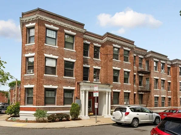 116 Sutherland Rd APT 1A, Boston, MA 02135