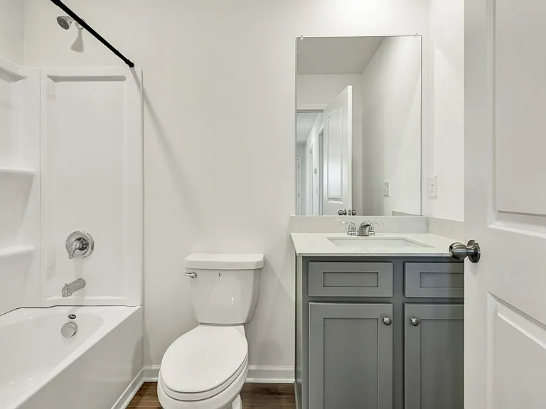 5010 Highwood Dr NE — Photo 22