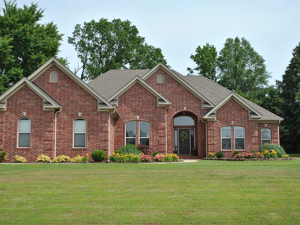 1st image of 6 Southview Cir