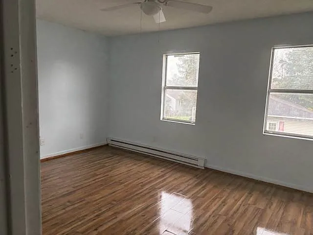 312 Hubbard St — Photo 4