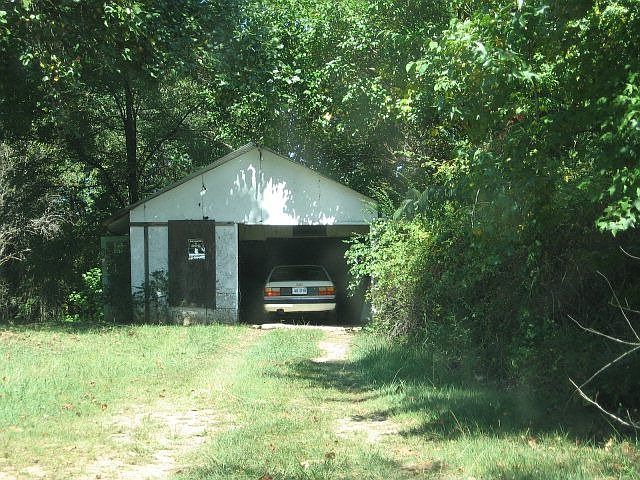 1st image of 408 Seminole Dr