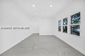 1301 Sharar Ave — Photo 16