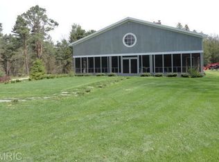 4915 124th Ave, Fennville, MI 49408