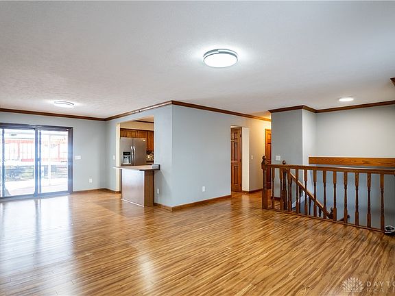 4th image of 2352 Oakbark St