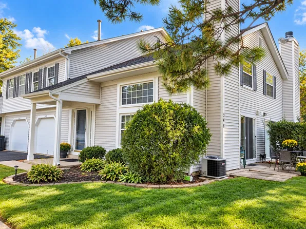 248 Butternut Ln, Streamwood, IL 60107