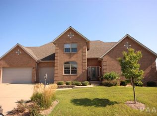 2407 W Pinnacle Dr, Dunlap, IL 61525