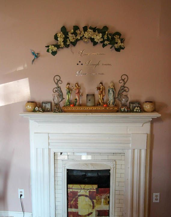 1st image of 136 W Main St