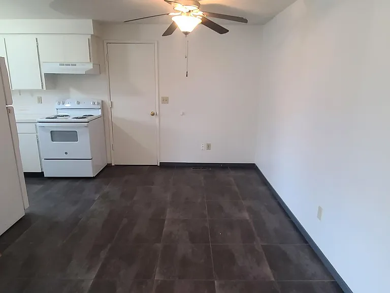 3277 Sunset Dr — Photo 5