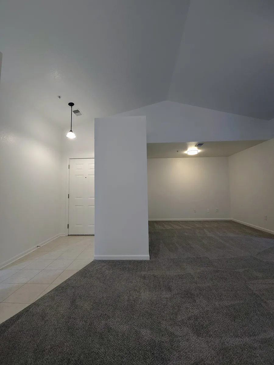 Building Photo - 12337 Saint Andrews Way