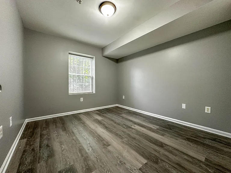 280 Jelliff Ave #1 — Photo 33