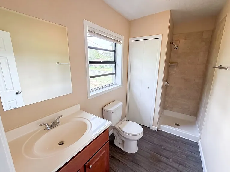 712 S Solandra Dr — Photo 6