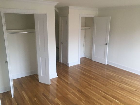 4th image of 1900 Lexington Ave APT 6G