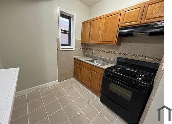 1st image of 244 Roseville Ave APT 402