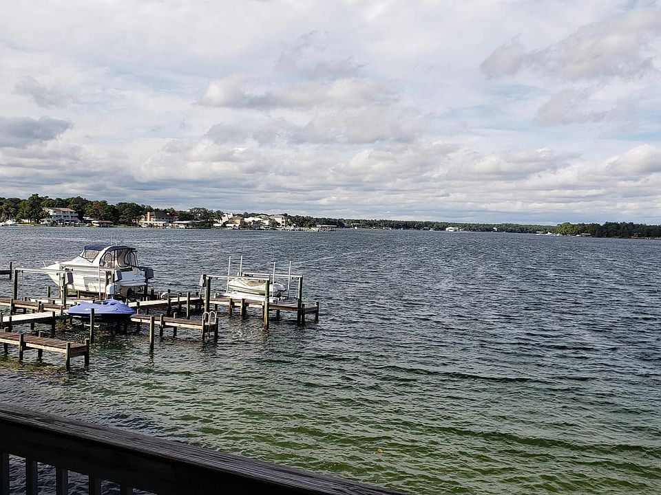 Boat slip included
