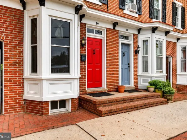 19 Crosswicks St, Bordentown, NJ 08505