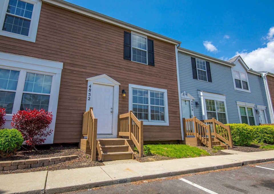 1st image of 4852 Stoneybrook Blvd