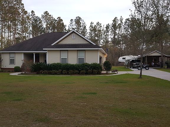 3rd image of 15 Leyland Ct